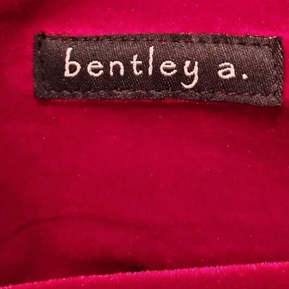 Bentley Arbuckle red velvet NWT size 10 top and skirt - Picture 11 of 14
